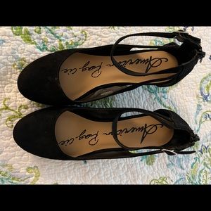 Black suede shoe 10 M